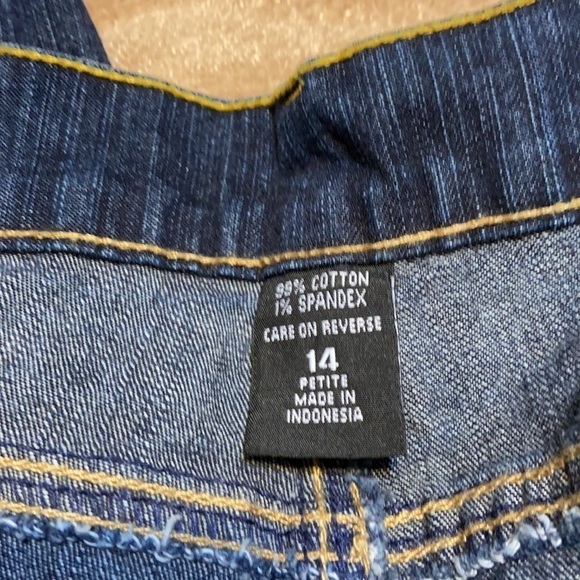 Jones of New York Bootcut Jeans - Picture 6 of 8
